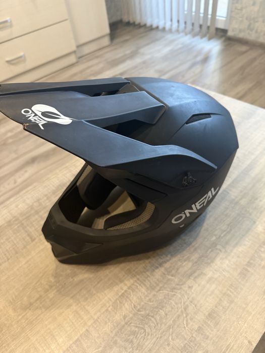 Каска oneal sonus solid  v.21 black