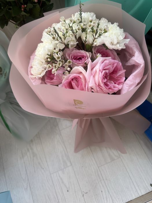 Продам новые свежие цветы букеты