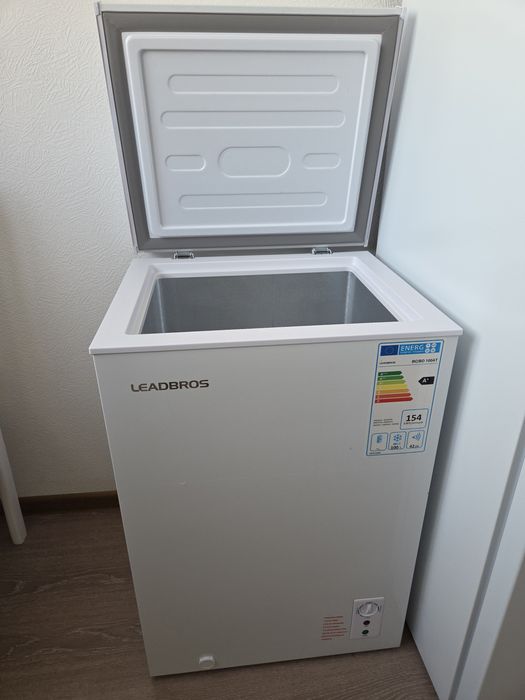 Продам морозильник LEADBROS (100 л)