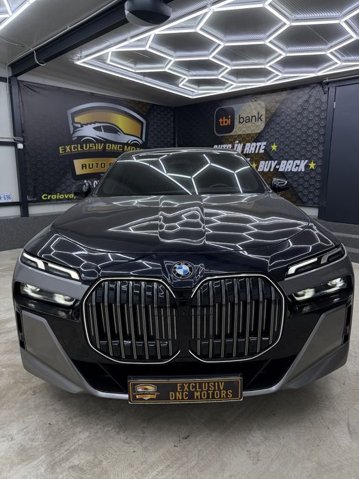 BMW SERIA 7 G70 4.0d 2024/NightVision/Bowers&Wilkins/Distronic/Bicolor