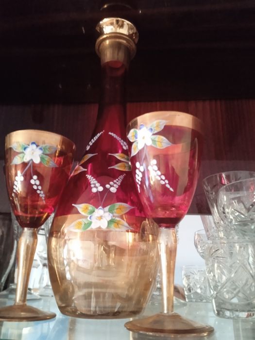 Продаю старинную вазу