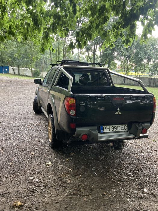 Mitsubishi L200 Triton Autoutilitara