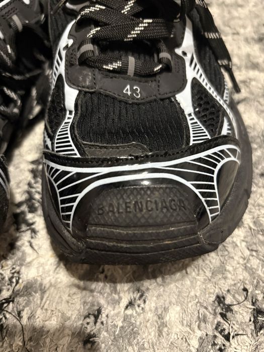 Balenciaga 3Xl.