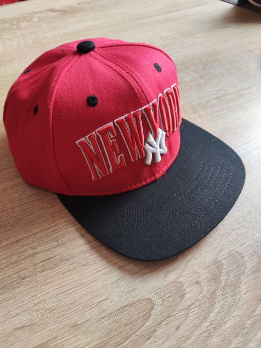 Кепка New York с прямым козырьком