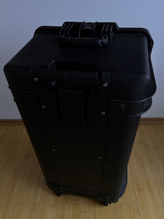 Vand Pelican Air 1626 Case (varianta usoara) nou cu roti