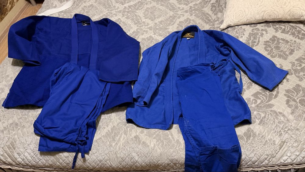 Два кимоно в синем цвете