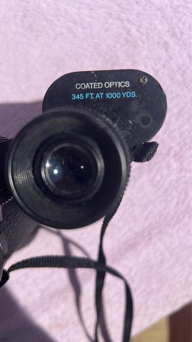 Binoclu 8x40 detaliile se vad in poze