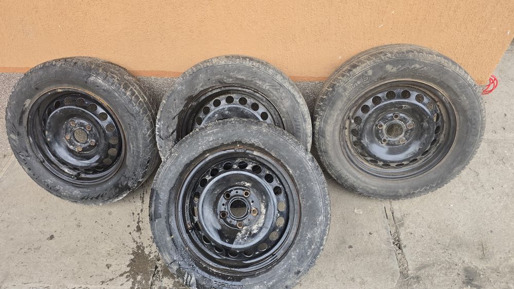 Vând genți de golf 6