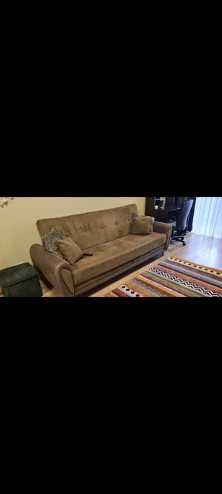 Canapea extensibila 3 locuri