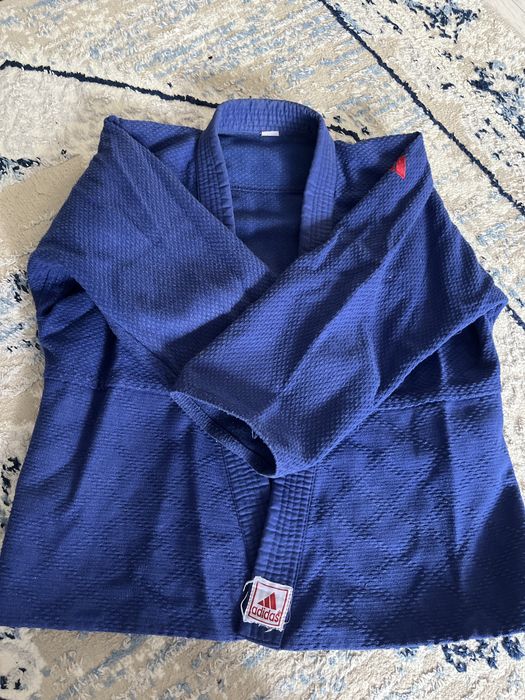 Кимано adidas для дзюдо