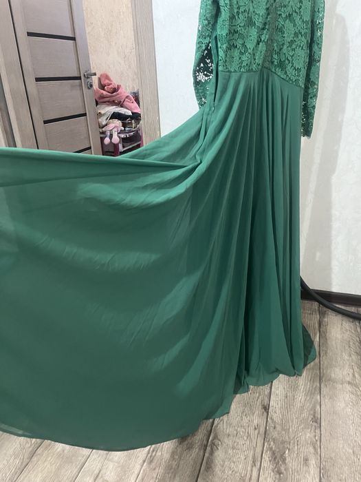 Платье нарядное 48-50 размер