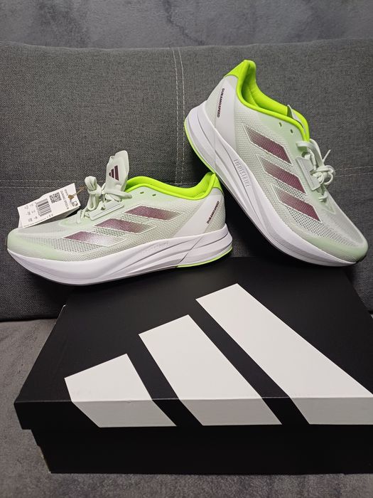 Adidași Adidas originali NOI