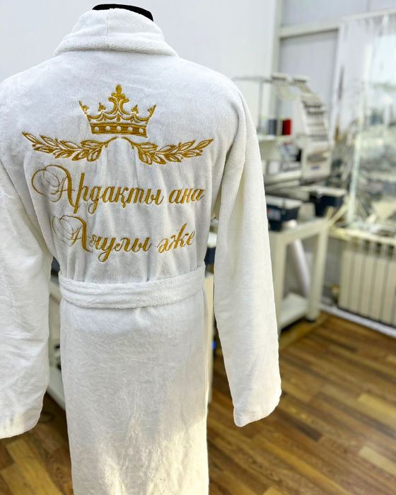 Именные халаты с вышивкой