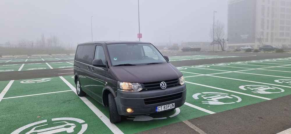Volkswagen Transporter Vând T 5 Transporter  Caravelle, an 2010