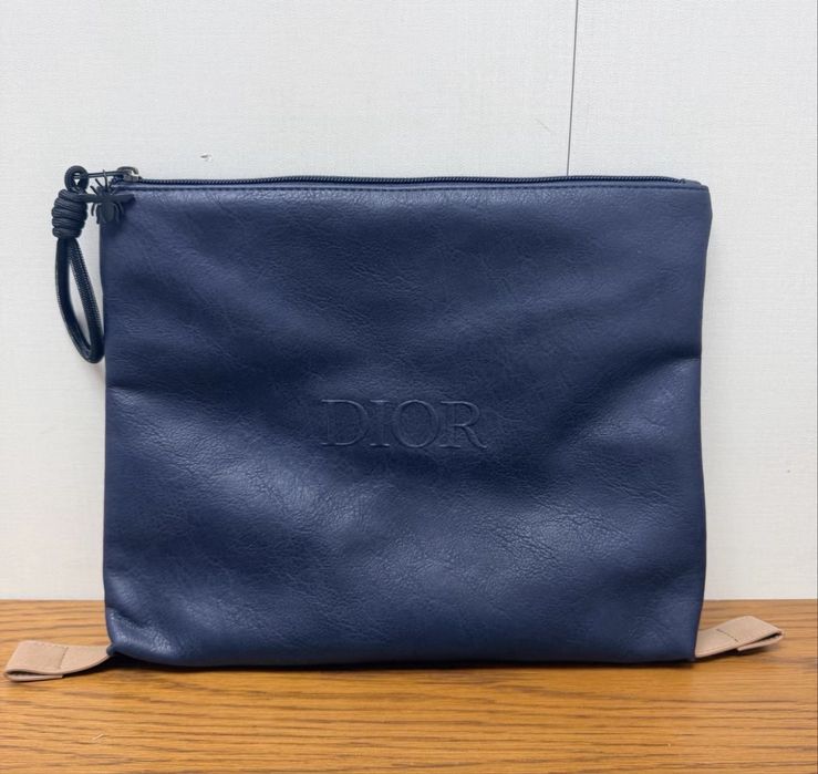 В наличии! Косметички Dior