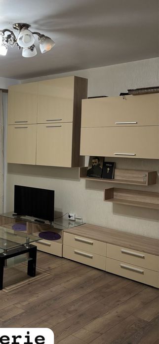 Mobilier sufragerie/dulapuri