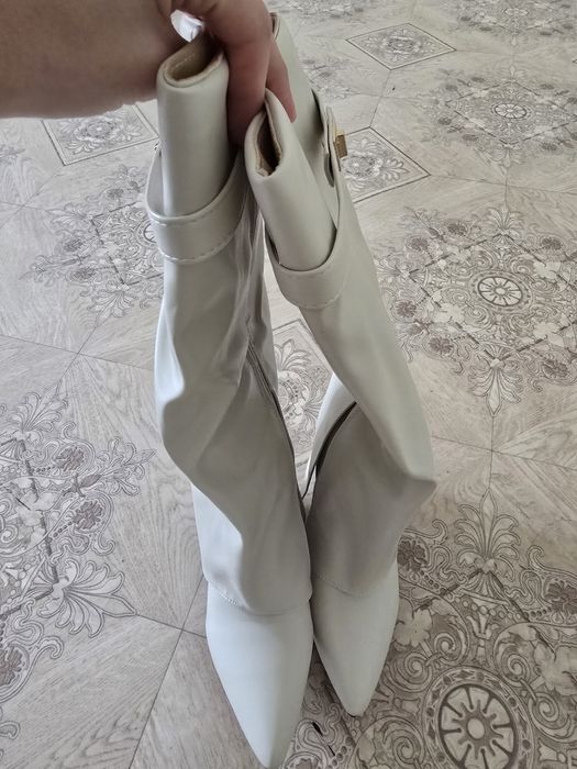 Продается Сапоги