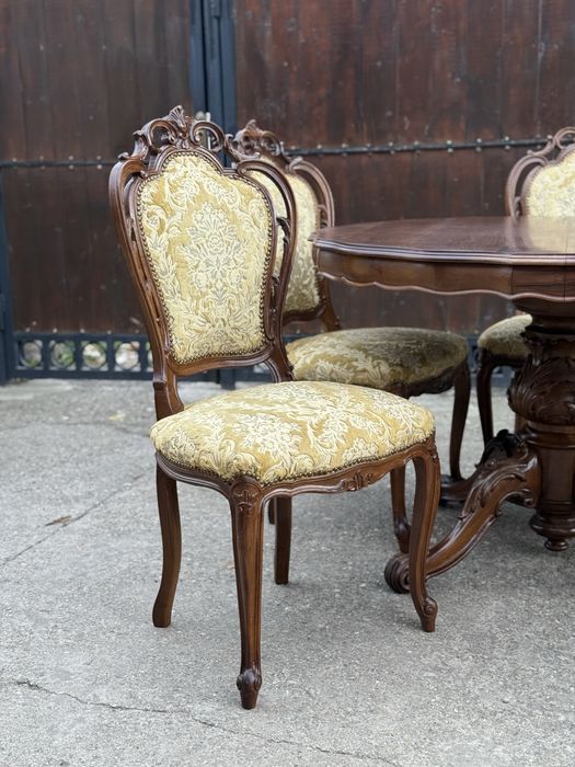 Masa extensibila si 5 scaune lemn masiv