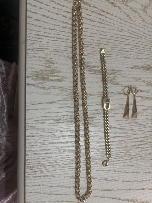 Золота 99 доллар за грамм 585 проба  тилла сотилади 1 грами 100 долла