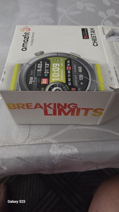Смарт часовник Amazfit Cheetah R speedster grey