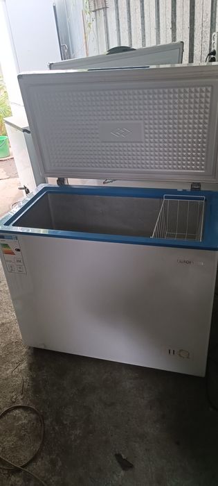 Продам морозильник 217л