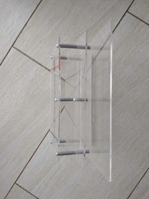 СТОЙКА ЗА БРОШУРА стояща от лят полистирол