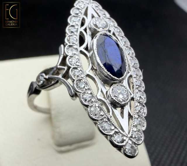 Inel din platină în stil Art Deco, decorat cu safir și diamante