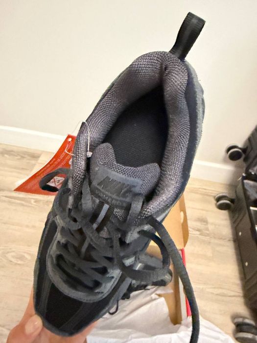 Кроссовки Nike Zoom Vomero 5