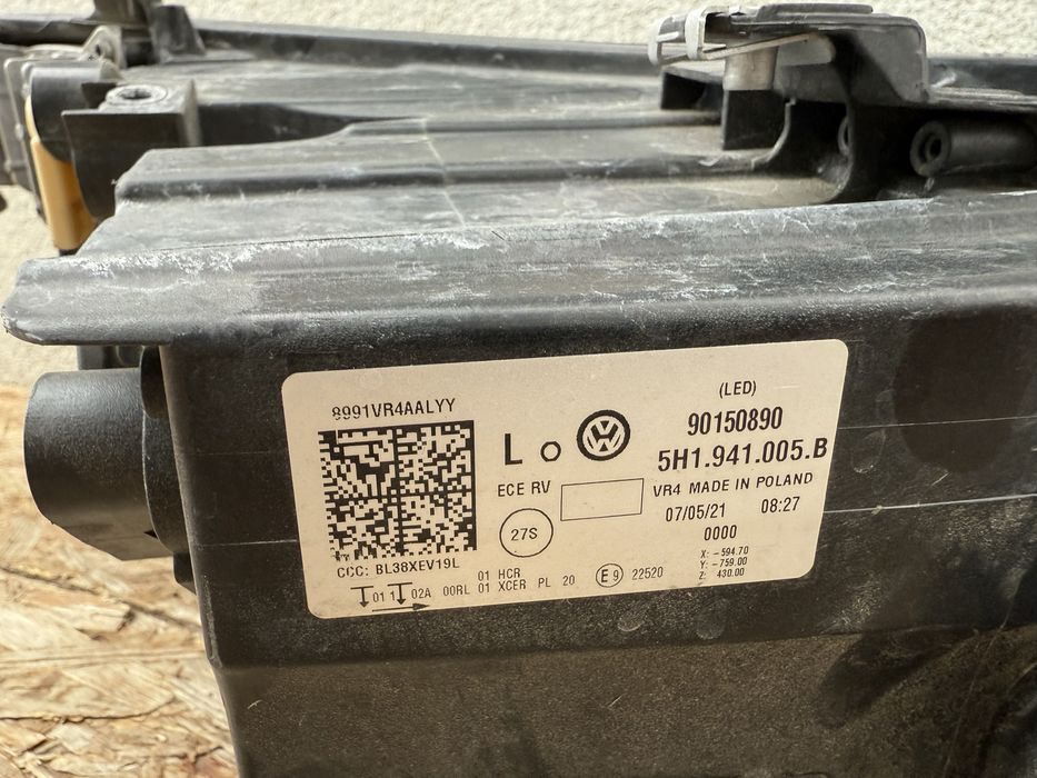 Far stanga VW Golf8 MK8 Full LED Original Europa