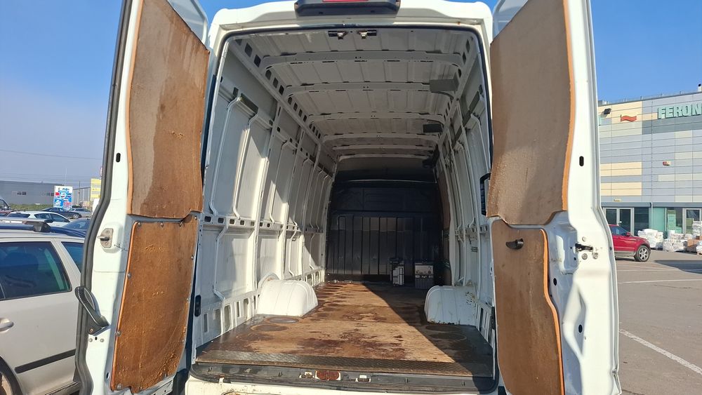 IVECO Daily 65C17 Detarat  cat.B an 2015 3.0HPi 170CP Euro 6