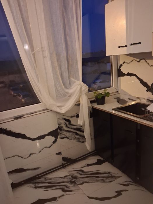 Vând apartament 3 camere decomandat et1, 67 m, Debar ader