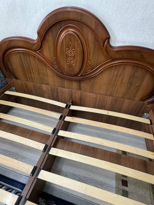 Продам кровать и шкаф