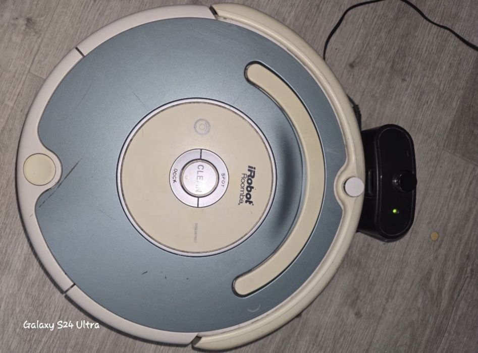 Робот пылесос iRobot
