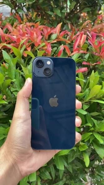 Продается айфон 13