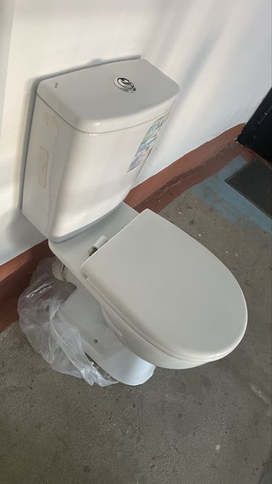 Продам унитаз б/у 15к торг