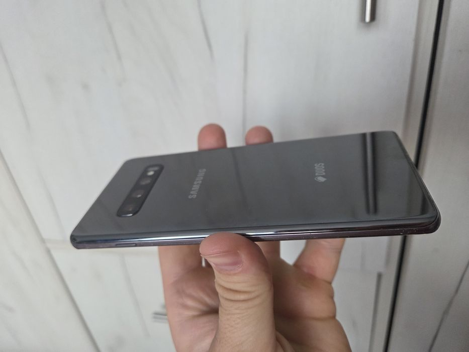 Samsung Galaxy A53 5G 258 GB si S10 plus