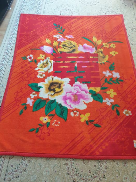 Продам 2шт  одеяла