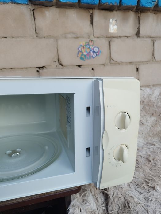 Продам  микроволновку