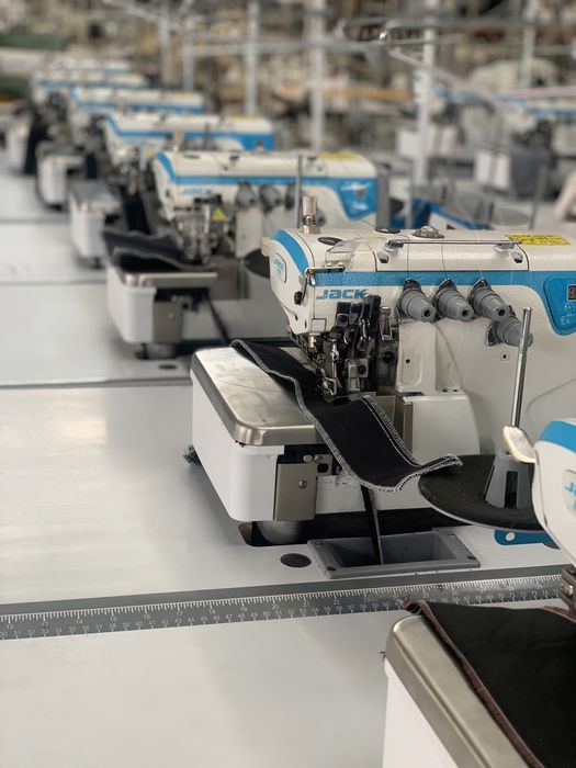 Masina de cusut/surfilat Jack