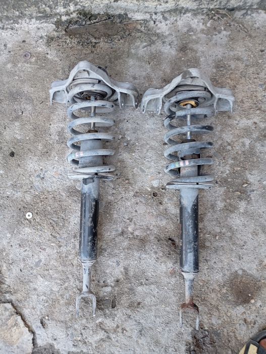 Предни амортисьори Audi A4 B6 2.5 180 quattro