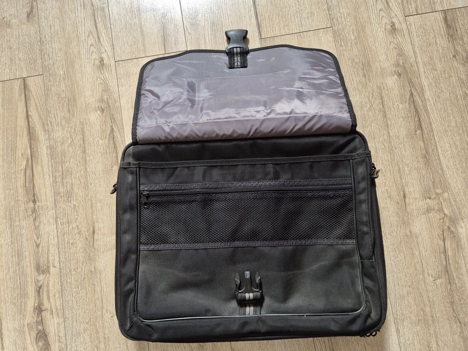 Geanta Laptop Targus