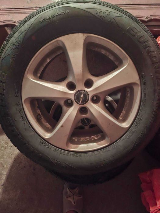 Продавам комплект зимни гуми Евровис 235/60 R16 с алуминиеви джанти – готови за монтаж!