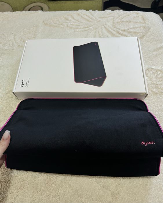 Продаю новый оригинальный дайсон