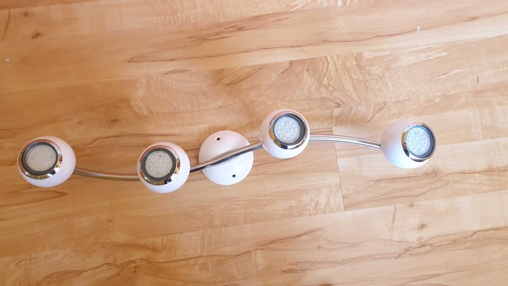 Лед Осветително таванско тяло на половин цена