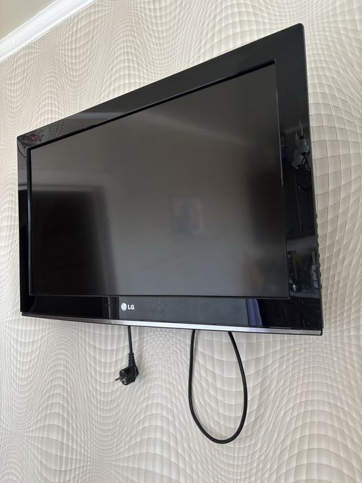 Телевизор марка LG
