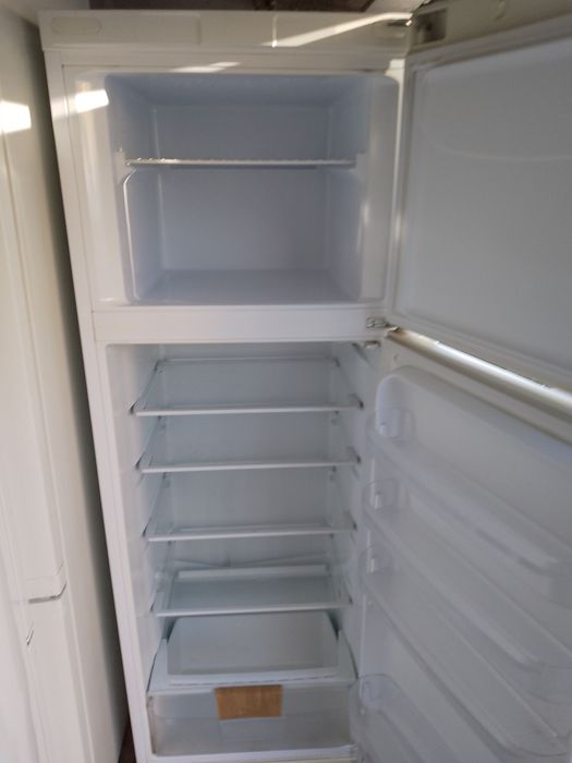 Combina frigorifica arctic model nou Indesit