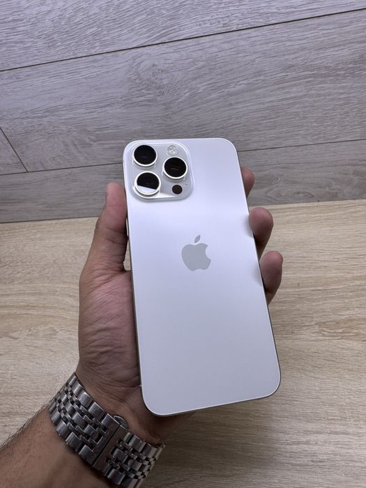 Продаю iphone 15 pro max 1tb