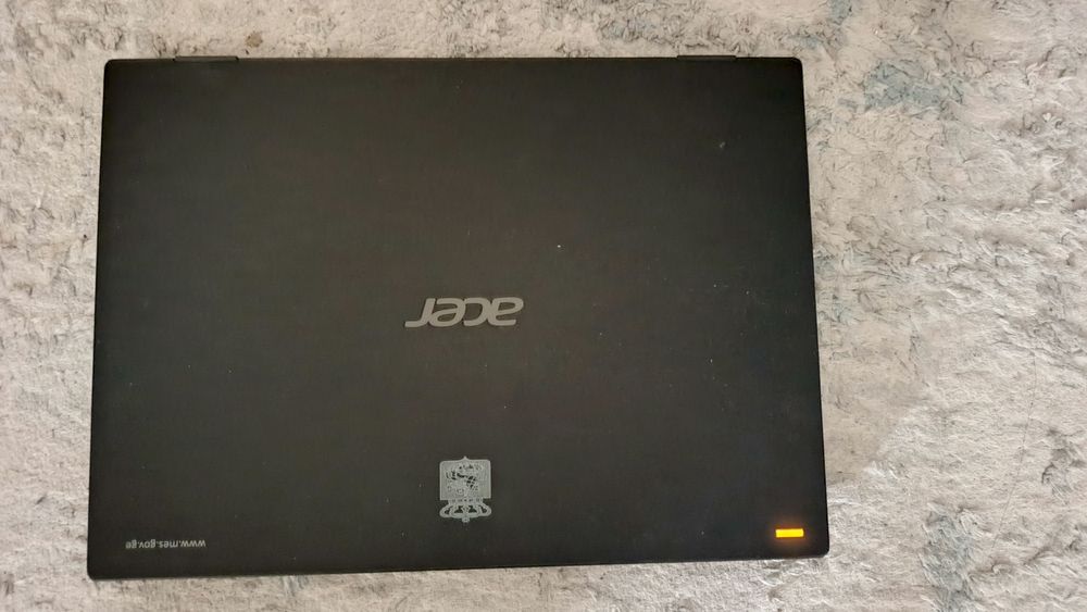 Продам нетбук в отличном состоянии