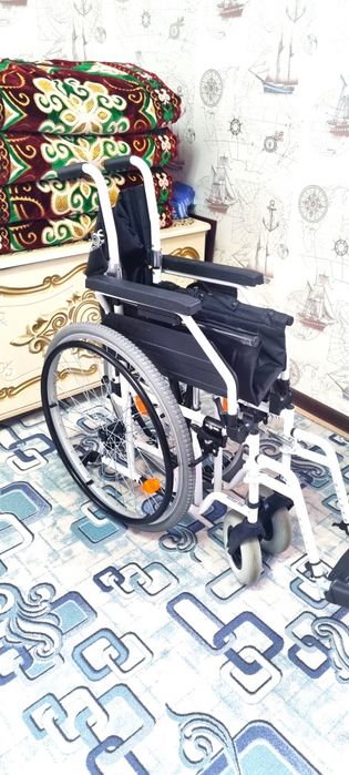 Продам механическое инвалидное кресло