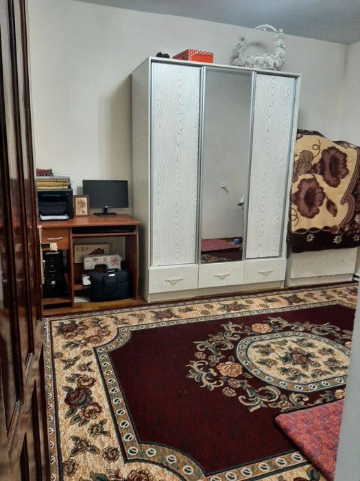 Kvartira sotiladi 4 hona.